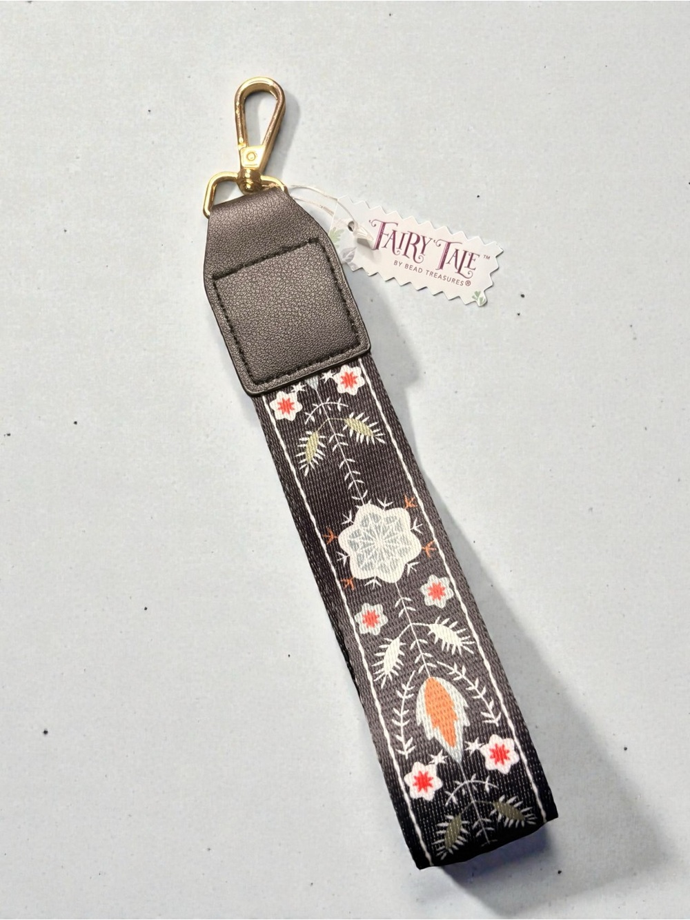 Boho Wristlet Strap Lanyard in Black and Floral Nylon Pattern NWT